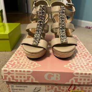 GB tan wedges
